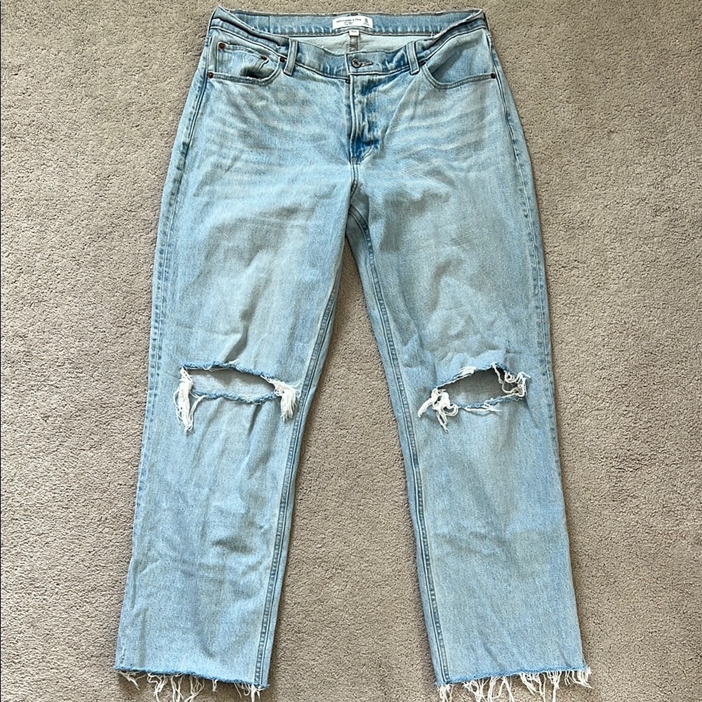 Abercrombie and Fitch low rise, the baggy jeans, denim light size 30/10 regular - Picture 4 of 6